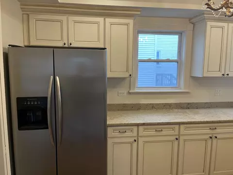 Kitchen - 267 College St, Elgin, IL 60120 photo 1 of 2