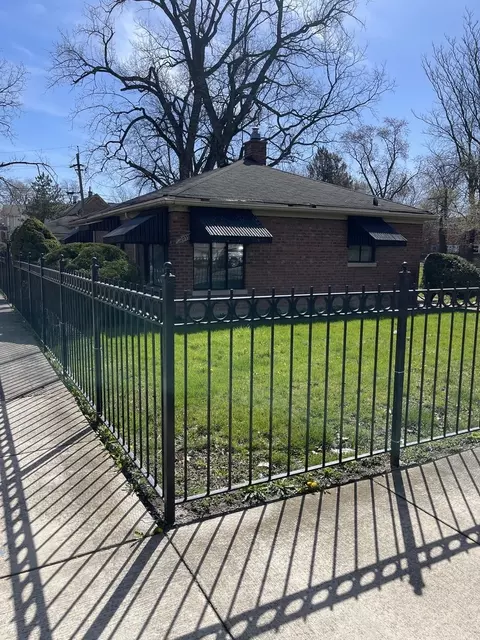 12035 S State St, Chicago, IL 60628