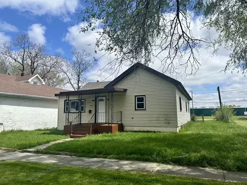 614 N Evergreen Ave, Kankakee, IL 60901