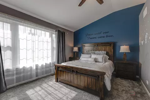 Bedroom - 5468 Mayflower Ct, Rolling Meadows, IL 60008 photo 1 of 2