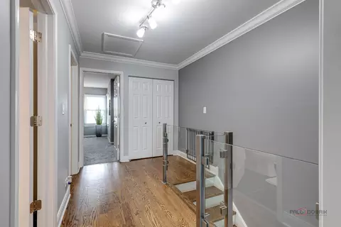 Entry Way - 5468 Mayflower Ct, Rolling Meadows, IL 60008 photo 2 of 2