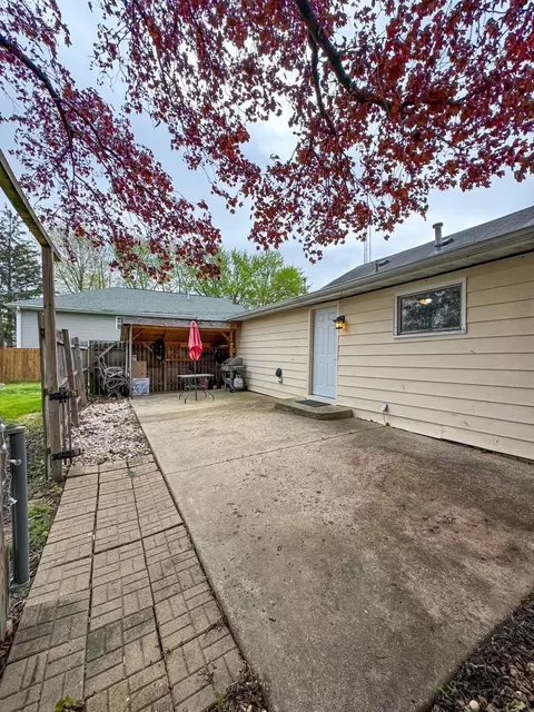 Exterior - 838 E Main St, Morris, IL 60450 photo 2 of 3