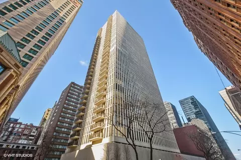 200 E Delaware Pl #13A, Chicago, IL 60611