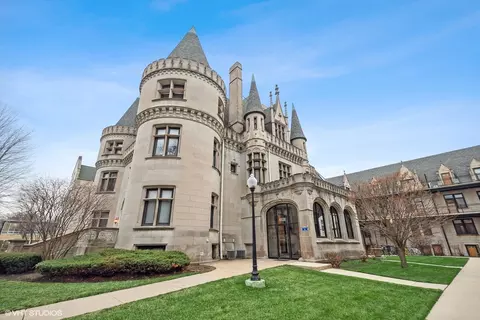 4938 S Drexel Blvd #109, Chicago, IL 60615