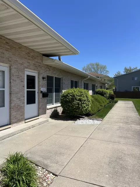1122 Chovan Dr, Joliet, IL 60435