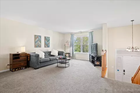 Living - 483 E Willow St, Elburn, IL 60119 photo 2 of 4
