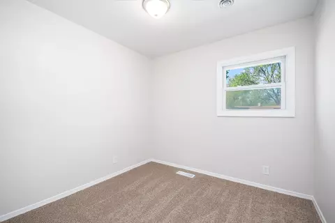Bedroom - 809 Taylor Ave, Aurora, IL 60506 photo 3 of 3