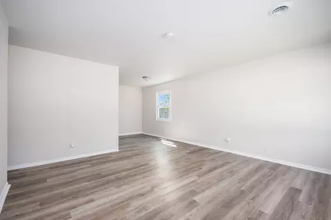 Living - 809 Taylor Ave, Aurora, IL 60506 photo 3 of 4