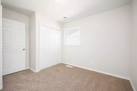 Bedroom - 809 Taylor Ave, Aurora, IL 60506 photo 1 of 3