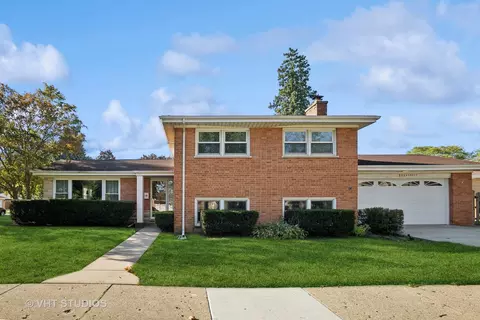 800 S Na Wa Ta Ave, Mount Prospect, IL 60056