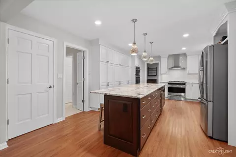 Kitchen - 100 Devon Ln, Naperville, IL 60540 photo 2 of 3