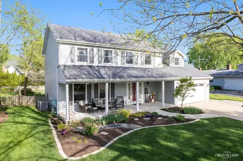 Exterior - 100 Devon Ln, Naperville, IL 60540 photo 2 of 5