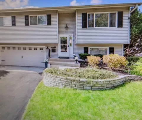 500 S Brewster Ave, Lombard, IL 60148