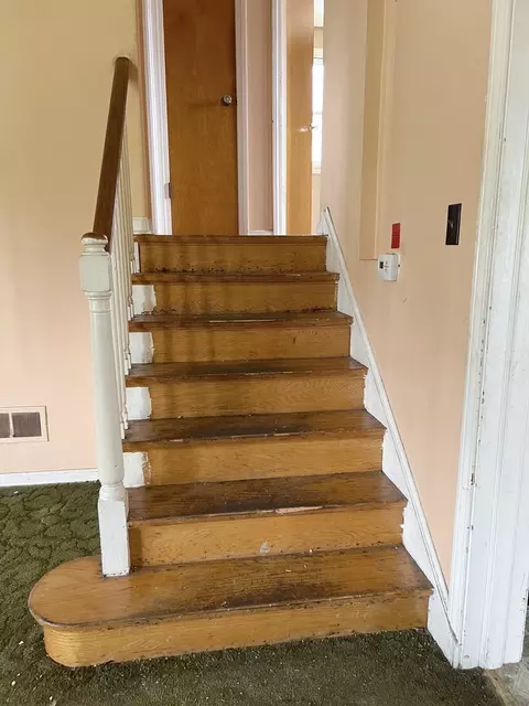 Entry Way - 2604 S 12th Ave, Broadview, IL 60155 photo 1 of 4