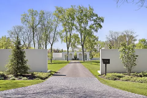 51 W Onwentsia Rd, Lake Forest, IL 60045