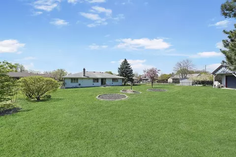 Exterior - 871 Groton Ct, Bartlett, IL 60103 photo 5 of 6