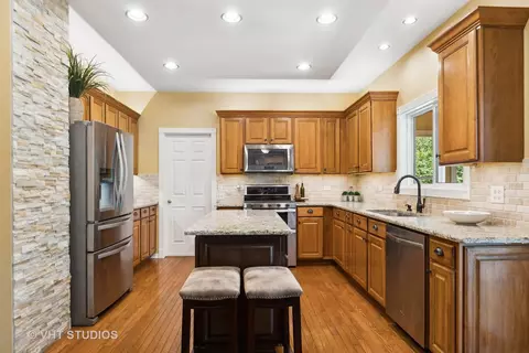 285 Buckingham Dr, Algonquin, IL 60102 photo 10