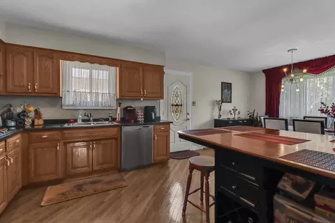 8960 W 86th St, Justice, IL 60458 photo 8