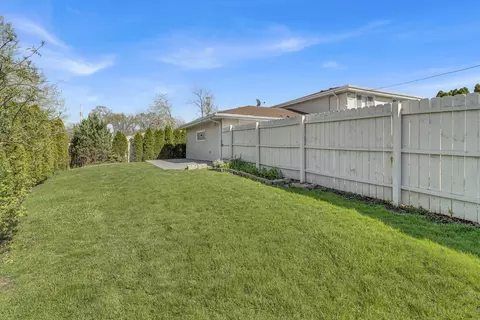 8960 W 86th St, Justice, IL 60458 photo 7