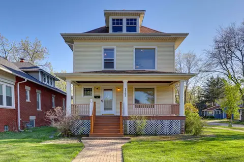 1505 Oakwood Ave, Des Plaines, IL 60016