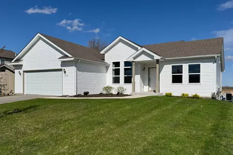1578 Parkside Dr, Belvidere, IL 61008