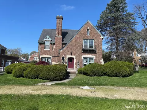 2002 N Vermilion St, Danville, IL 61832