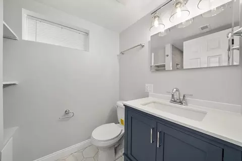 Bath - 11620 S Ada St, Chicago, IL 60643 photo 2 of 3