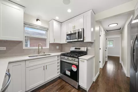 Kitchen - 11620 S Ada St, Chicago, IL 60643 photo 3 of 7