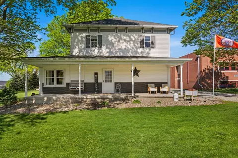 412 S Main St, Gifford, IL 61847