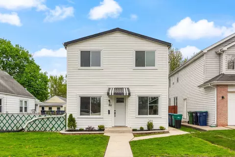 2637 W 97th Pl, Evergreen Park, IL 60805