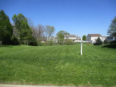 316 Bucktail Dr, Oswego, IL 60543