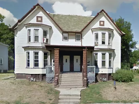 616 N Rockton Ave, Rockford, IL 61103