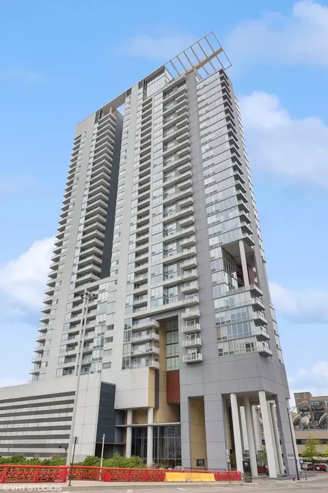 737 W Washington Blvd #2504, Chicago, IL 60661