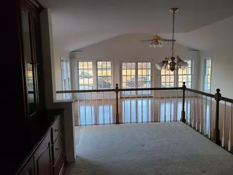 630 E Greenview Rd, Itasca, IL 60143 photo 3