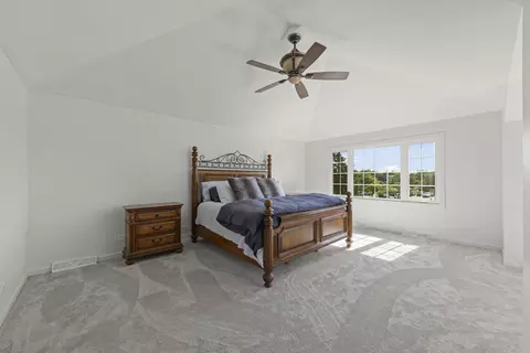 Bedroom - 1754 S Naperville Rd, Wheaton, IL 60189 photo 2 of 8
