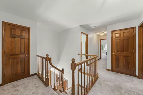 Entry Way - 1754 S Naperville Rd, Wheaton, IL 60189 photo 2 of 2