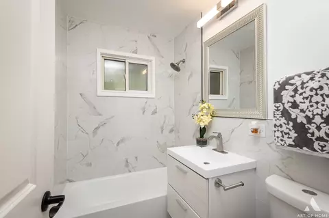 Bath - 7751 W 80th Pl, Bridgeview, IL 60455 photo 1 of 3