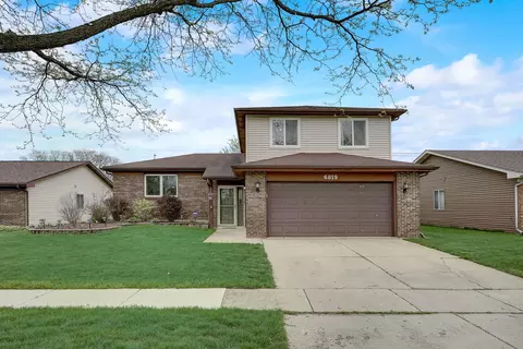 6819 Eastside Ave, Woodridge, IL 60517