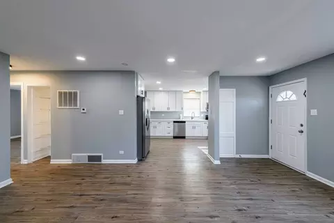 Kitchen - 14801 Oak St, Dolton, IL 60419 photo 1 of 7