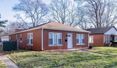 14801 Oak St, Dolton, IL 60419