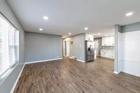 Living - 14801 Oak St, Dolton, IL 60419 photo 1 of 4