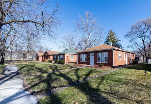 Exterior - 14801 Oak St, Dolton, IL 60419 photo 2 of 8