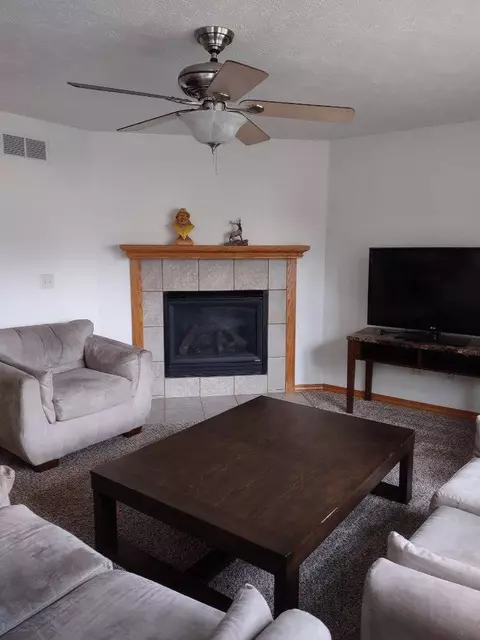 2935 Benson Ln, Normal, IL 61761 photo 10