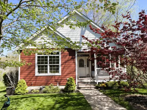 251 Lake Thunderbird Dr, Putnam, IL 61560