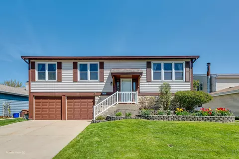 1879 Gregory Ave, Glendale Heights, IL 60139