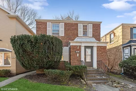 3045 W Jarvis Ave, Chicago, IL 60645