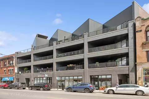 2939 N Clark St #2N, Chicago, IL 60657