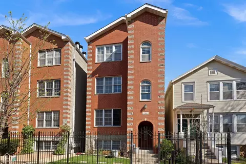 1518 W Superior St #G, Chicago, IL 60642