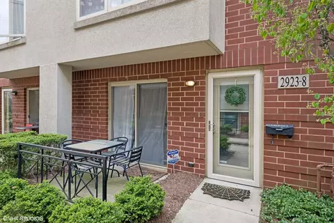2923 N Natoma Ave #8, Chicago, IL 60634