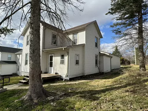 208 E High St, Orangeville, IL 61060